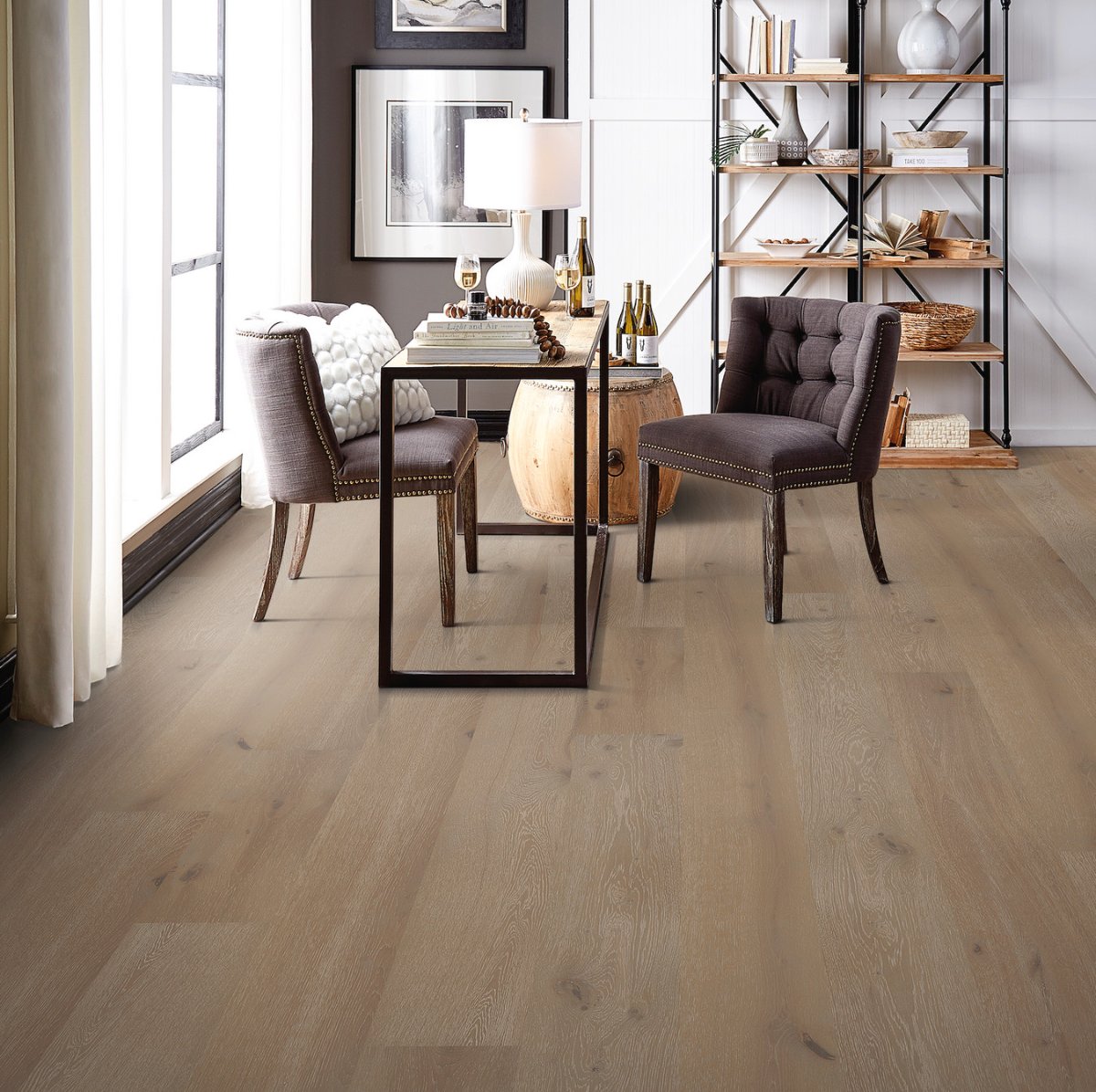 Chateau hardwood in Rouze