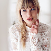 White and cream carpet colors